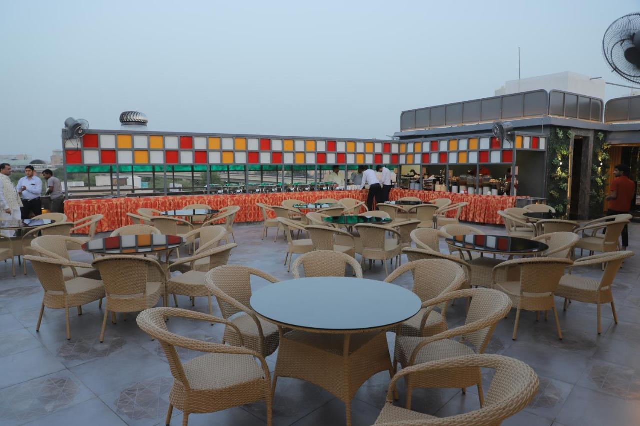 Hotel Haris Mg Road Gurugram Gurgáon Kültér fotó