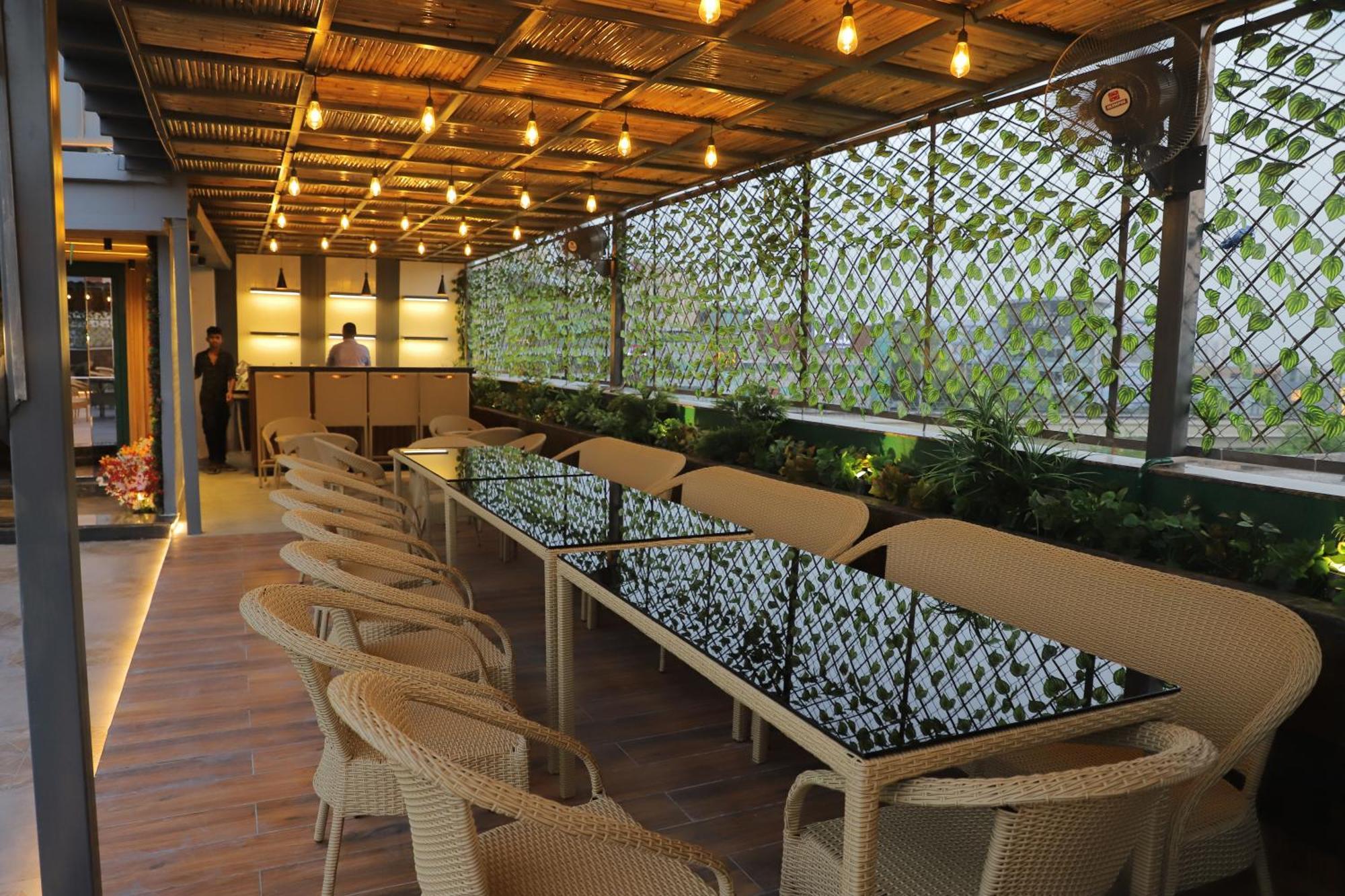 Hotel Haris Mg Road Gurugram Gurgáon Kültér fotó