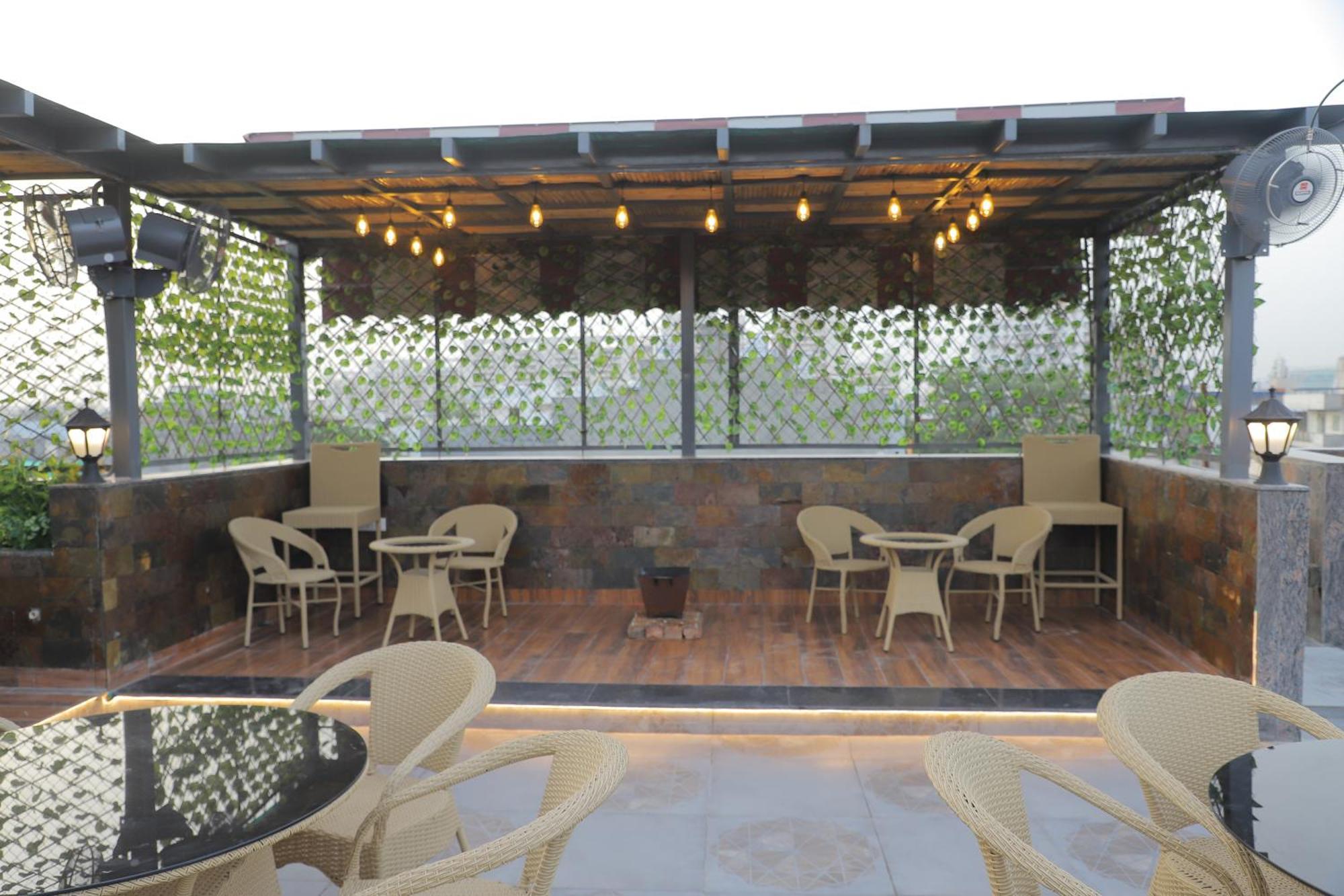 Hotel Haris Mg Road Gurugram Gurgáon Kültér fotó