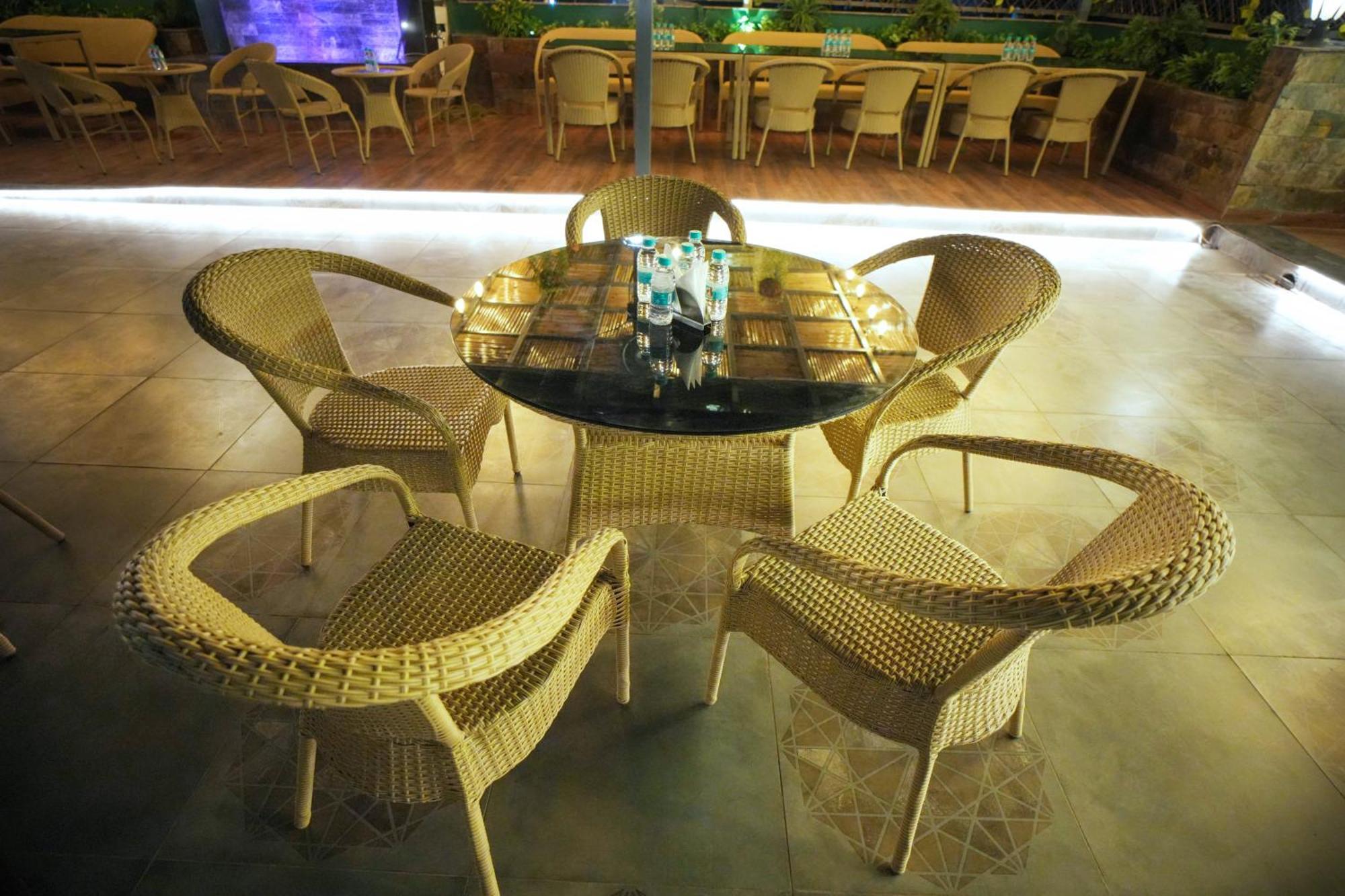 Hotel Haris Mg Road Gurugram Gurgáon Kültér fotó