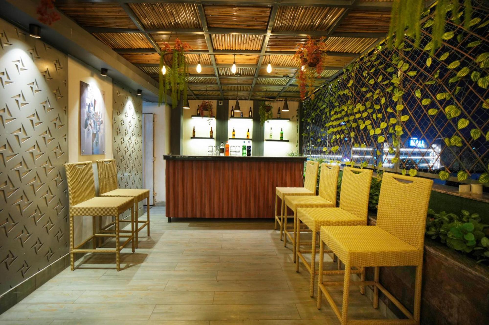 Hotel Haris Mg Road Gurugram Gurgáon Kültér fotó