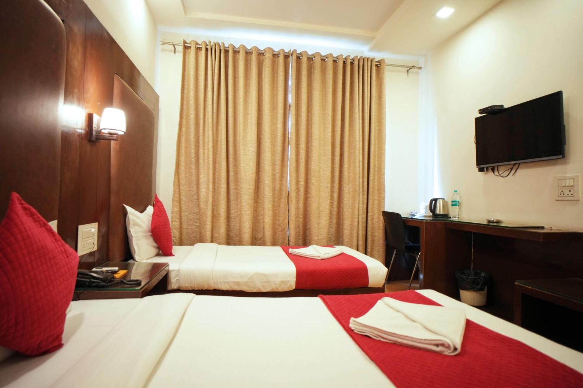 Hotel Haris Mg Road Gurugram Gurgáon Kültér fotó