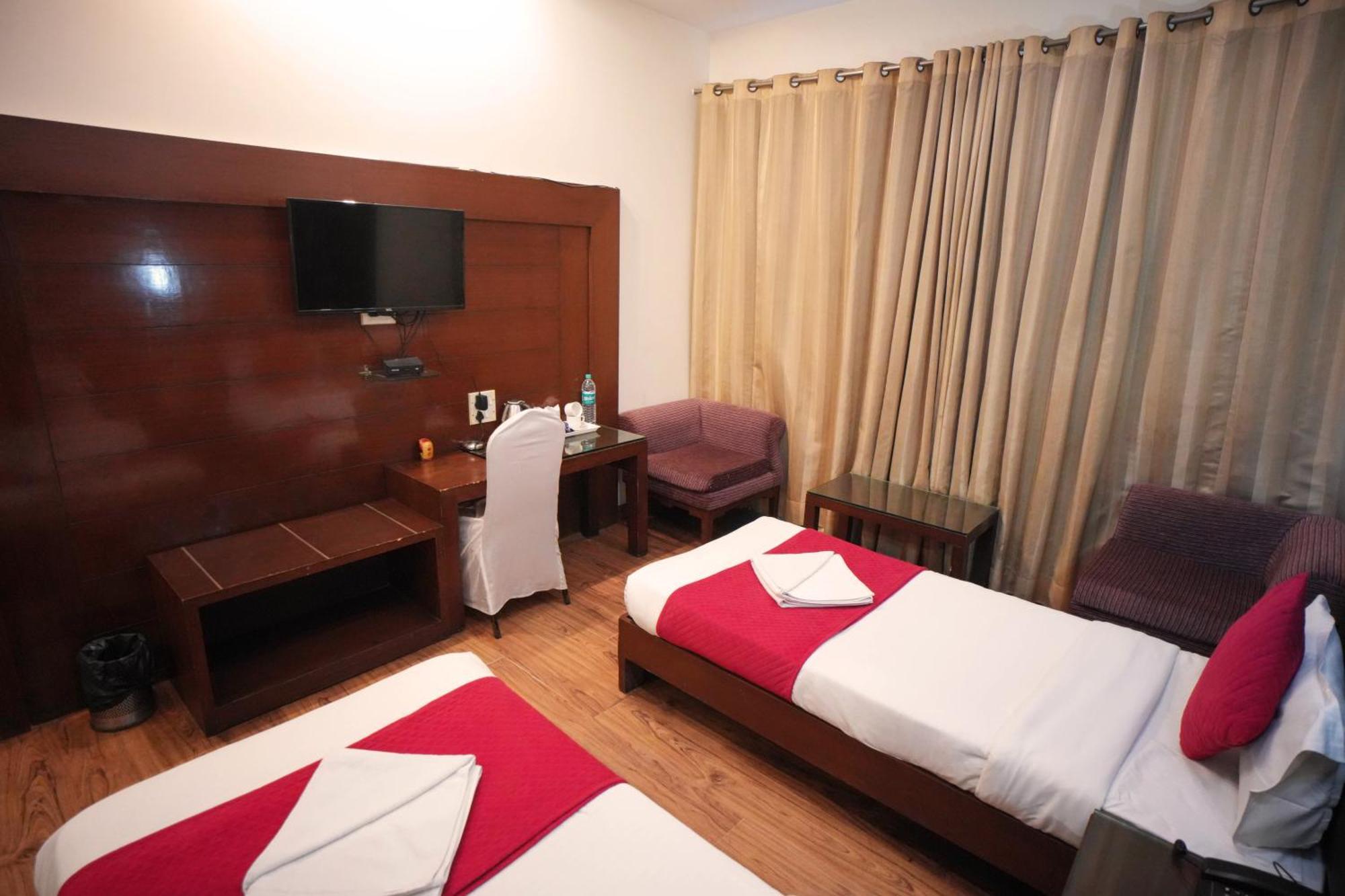 Hotel Haris Mg Road Gurugram Gurgáon Kültér fotó