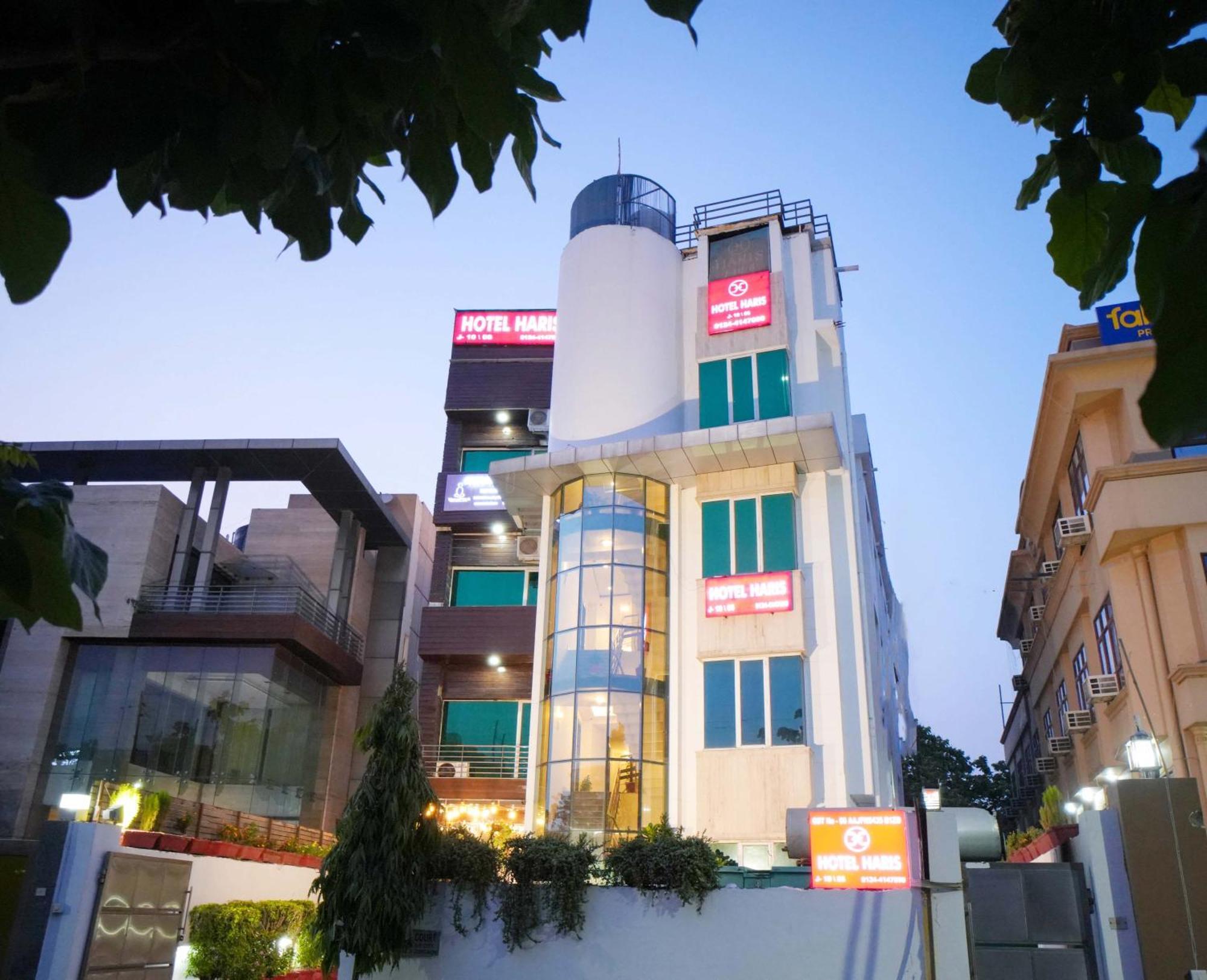 Hotel Haris Mg Road Gurugram Gurgáon Kültér fotó