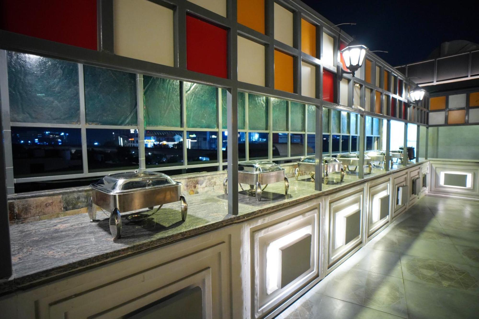 Hotel Haris Mg Road Gurugram Gurgáon Kültér fotó