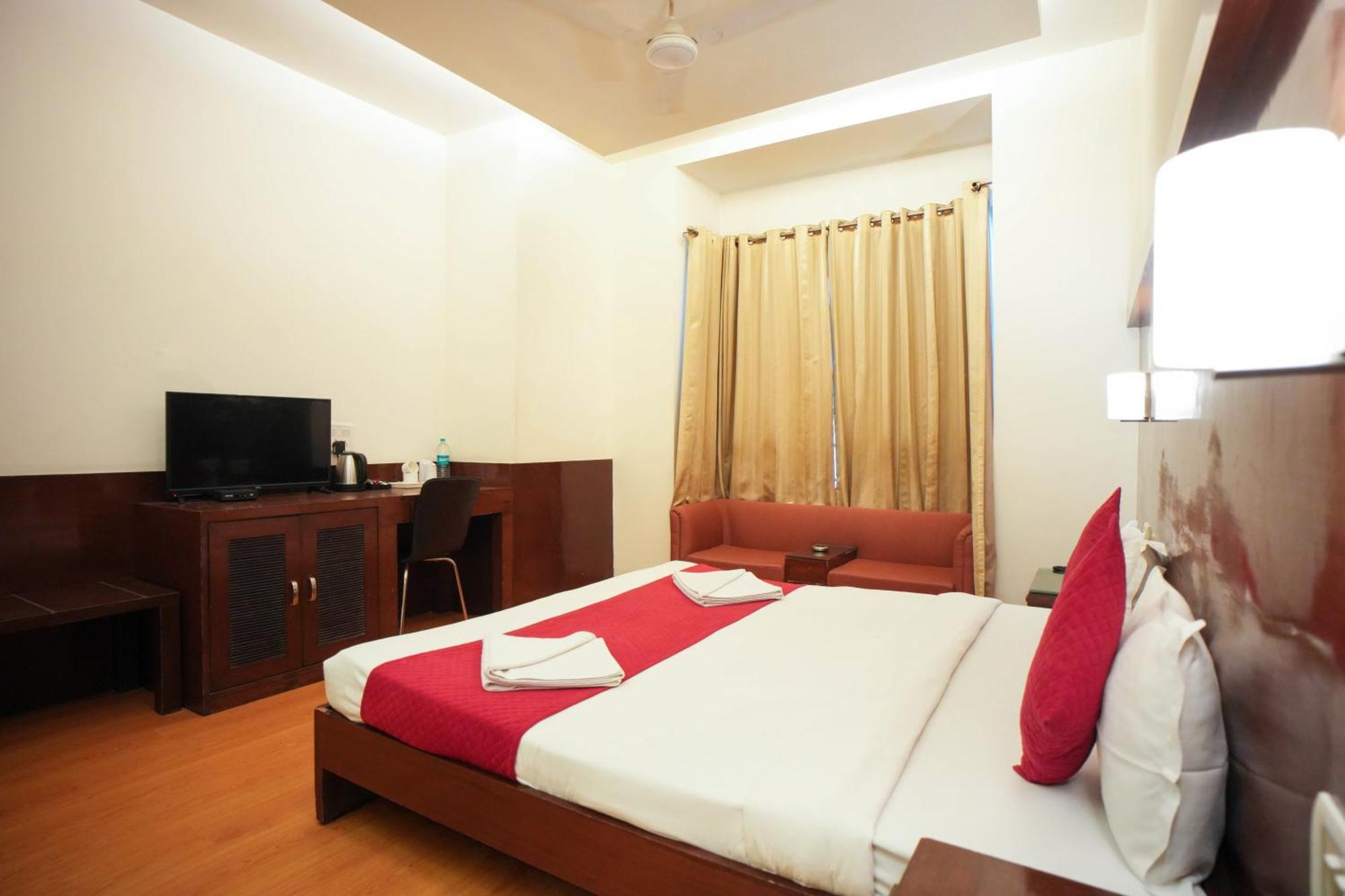 Hotel Haris Mg Road Gurugram Gurgáon Kültér fotó