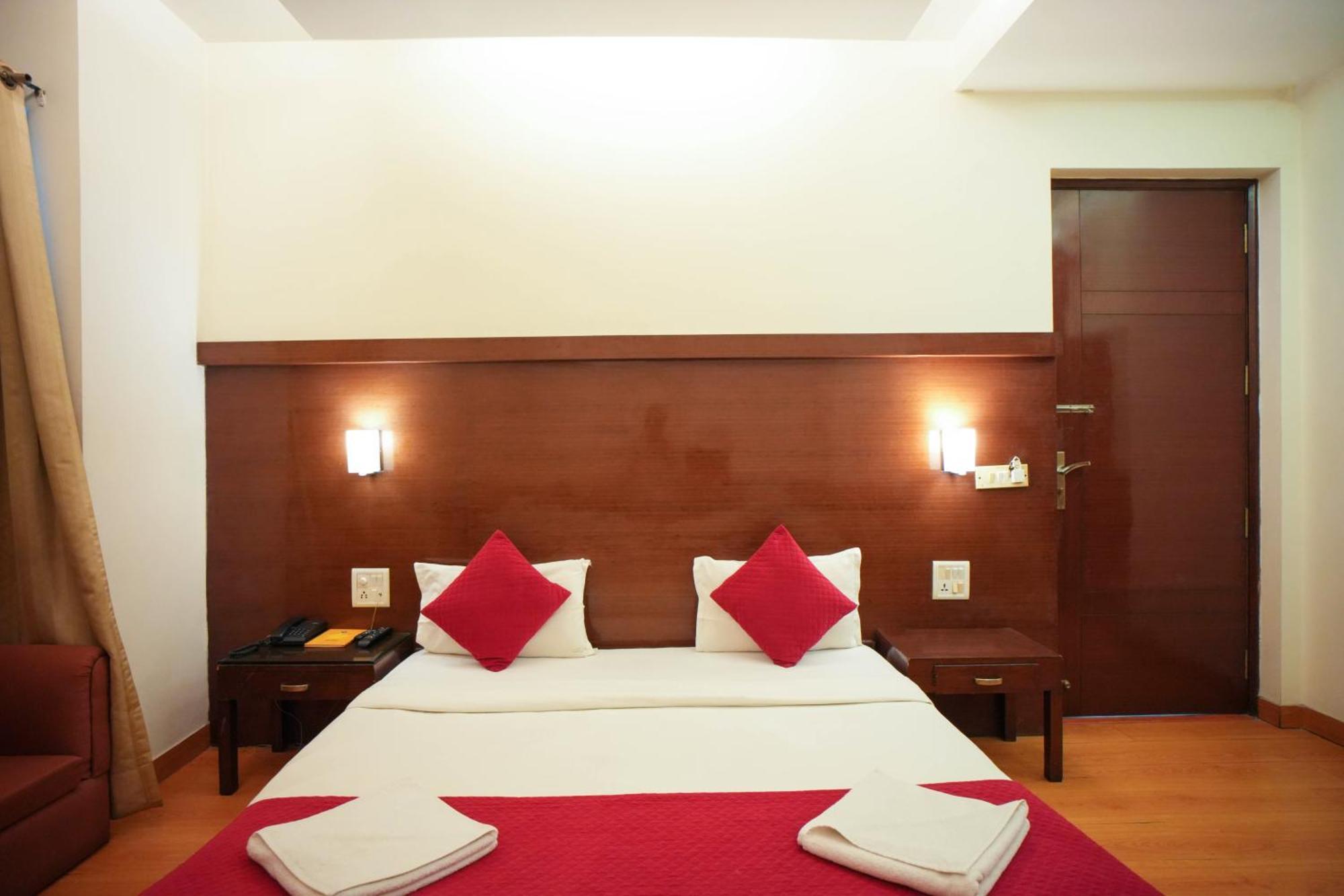 Hotel Haris Mg Road Gurugram Gurgáon Kültér fotó